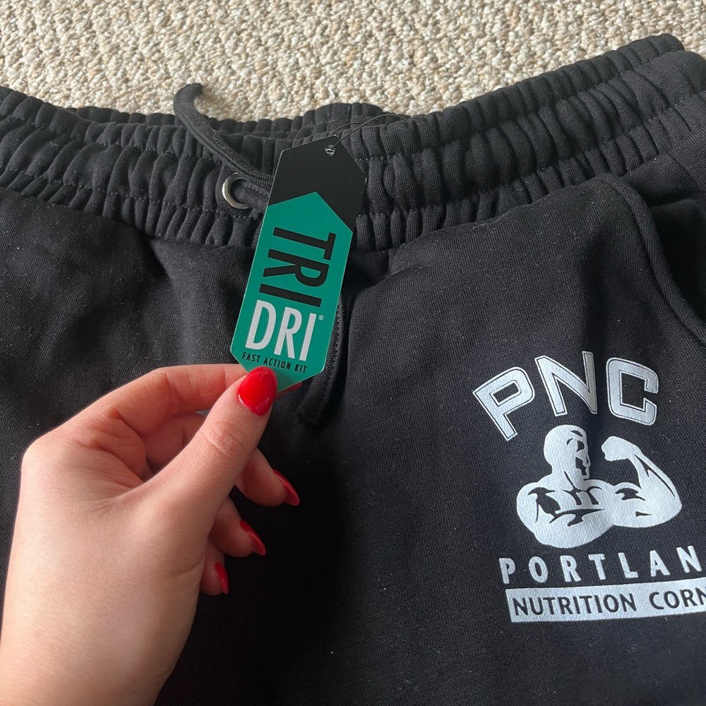 PNC joggers - Picture 2 of 4